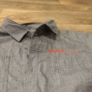 Red Bull Energy Gray Button-Down SS Shirt Men’s Large Casual Streetwear Workwear